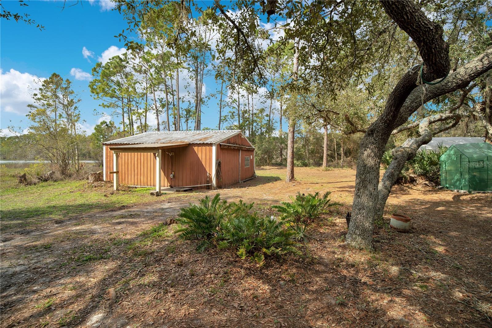 875 GATOR LANE