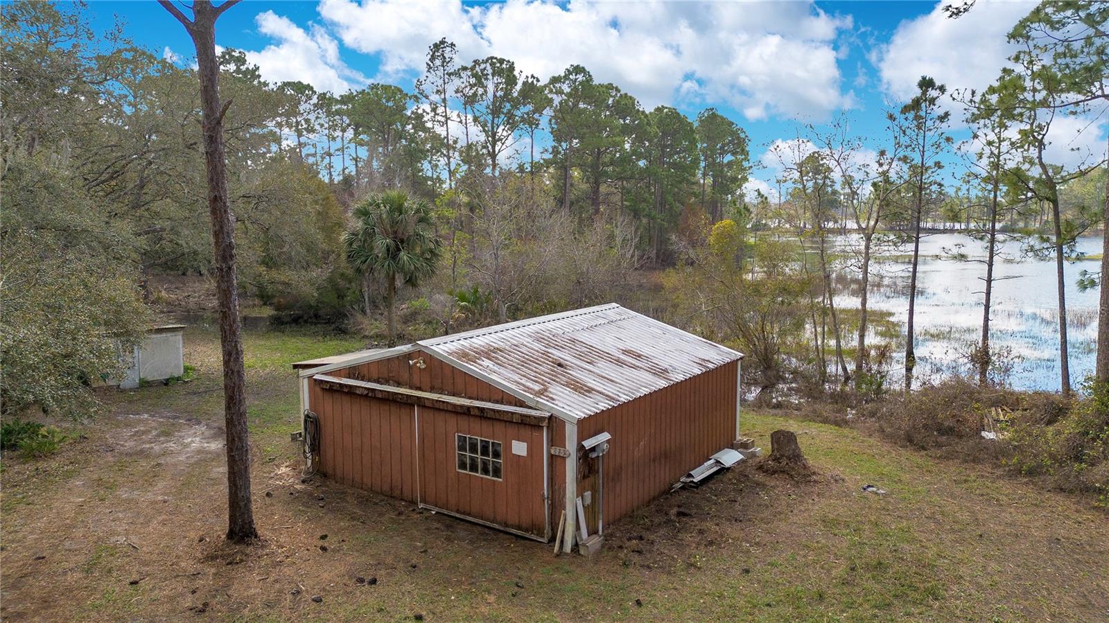 875 GATOR LANE