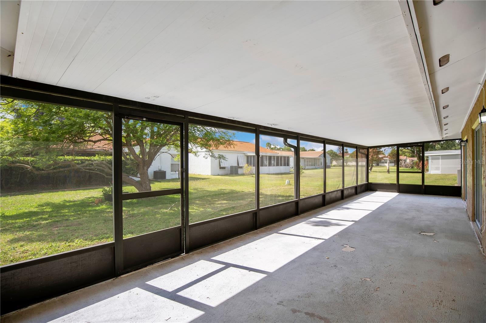 WINDMILL POINTE - Residential