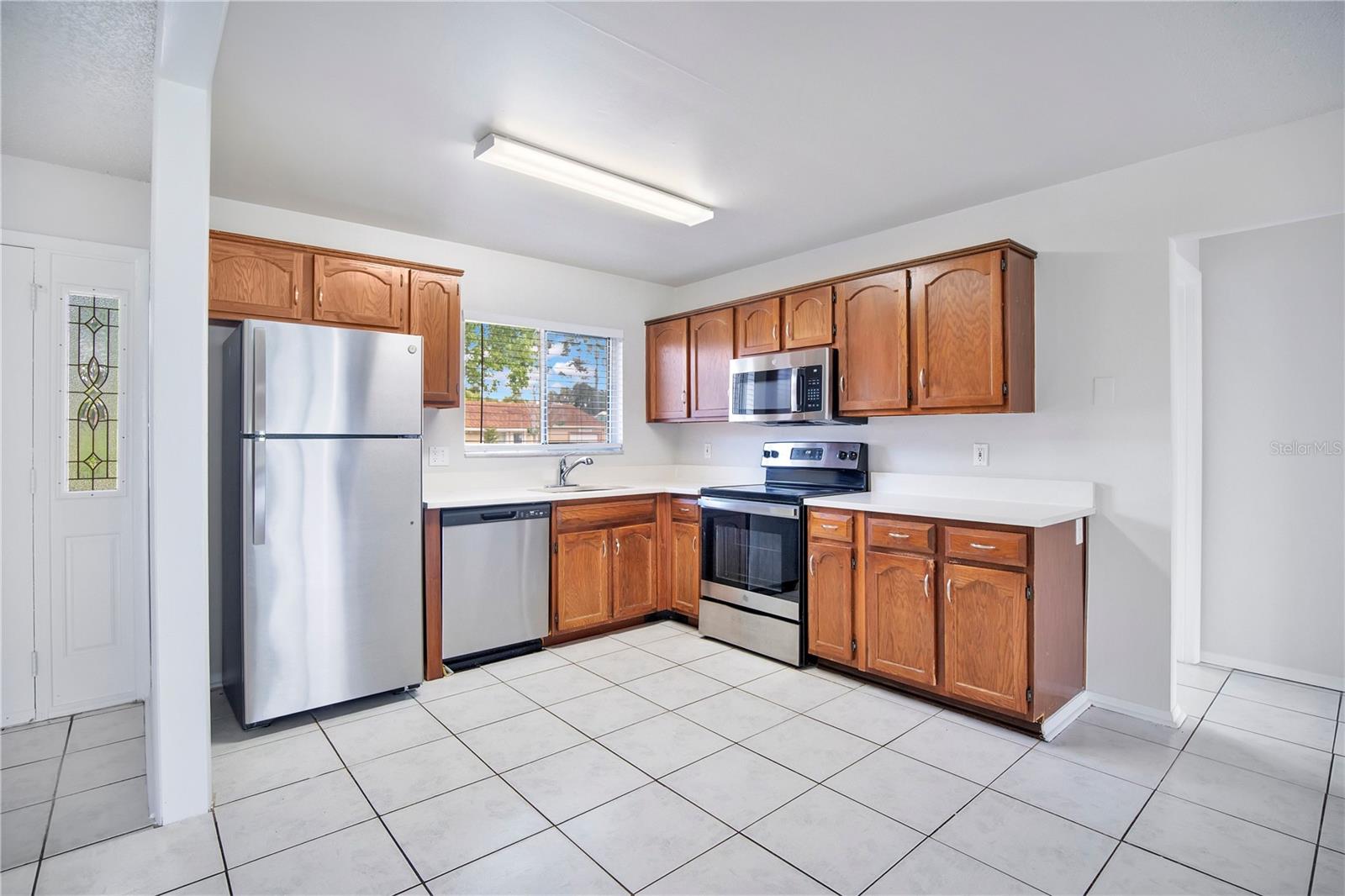 WINDMILL POINTE - Residential