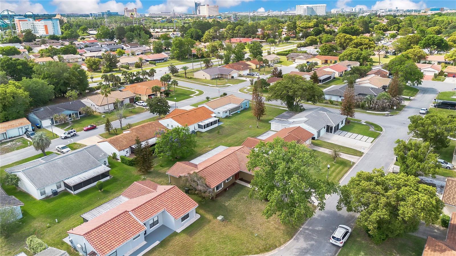 WINDMILL POINTE - Residential