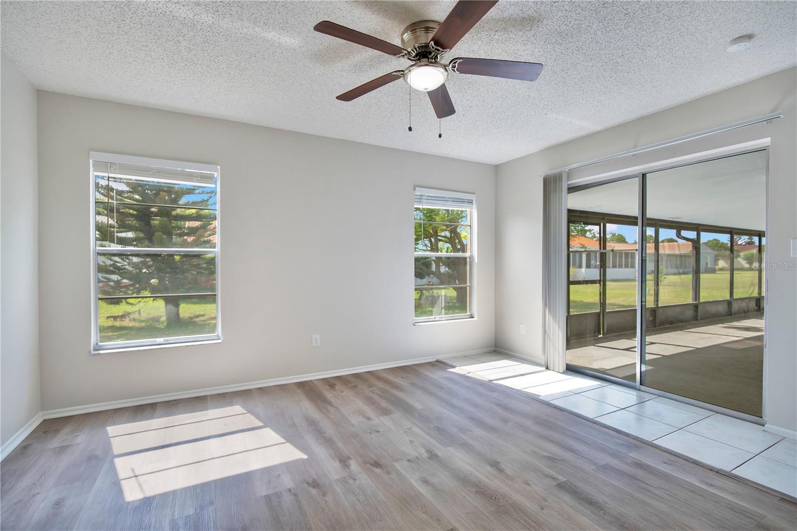 WINDMILL POINTE - Residential