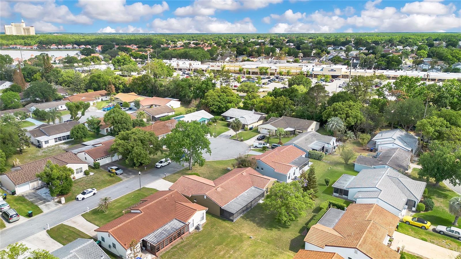 WINDMILL POINTE - Residential