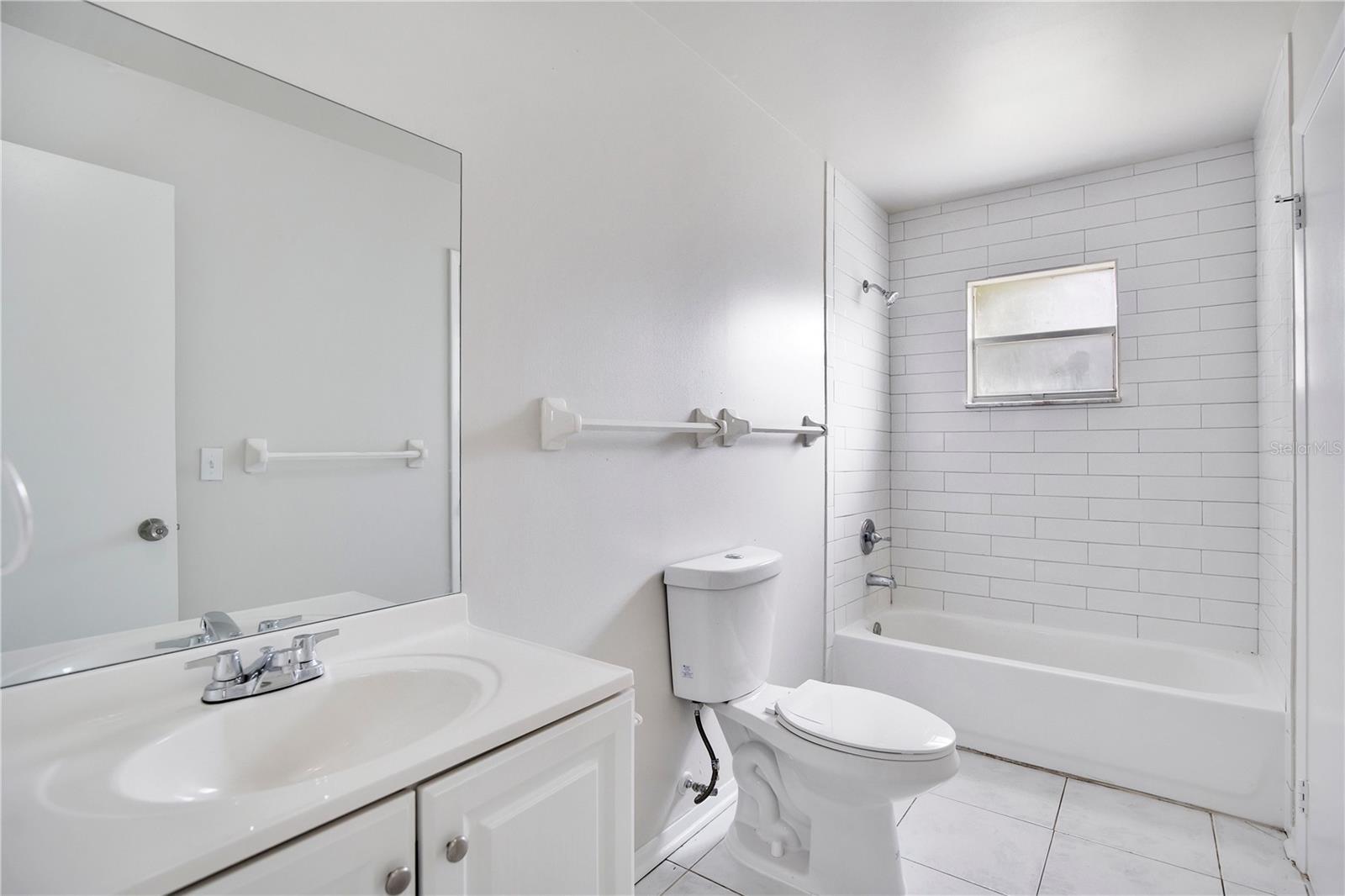 WINDMILL POINTE - Residential