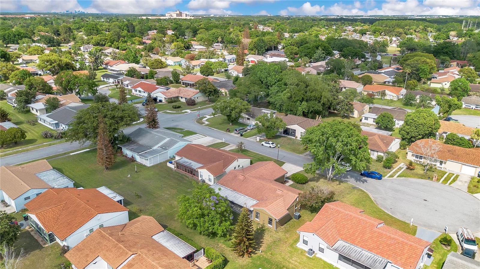 WINDMILL POINTE - Residential