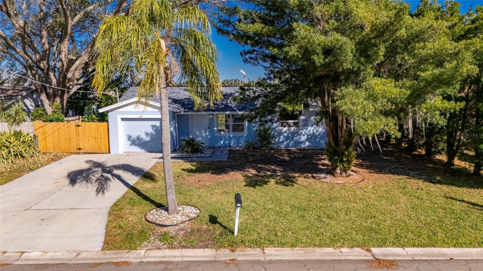 APOLLO BEACH UNIT ONE PT ONE - Residential