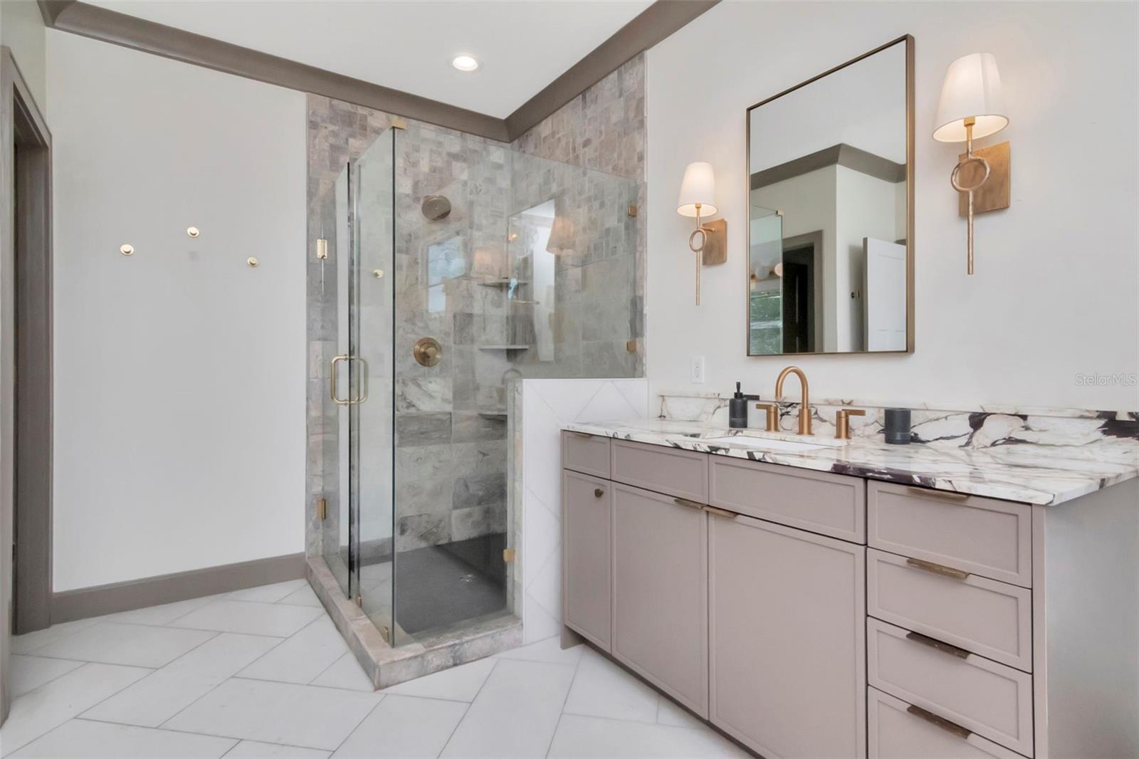 BRASHOLT ESTATES - Residential