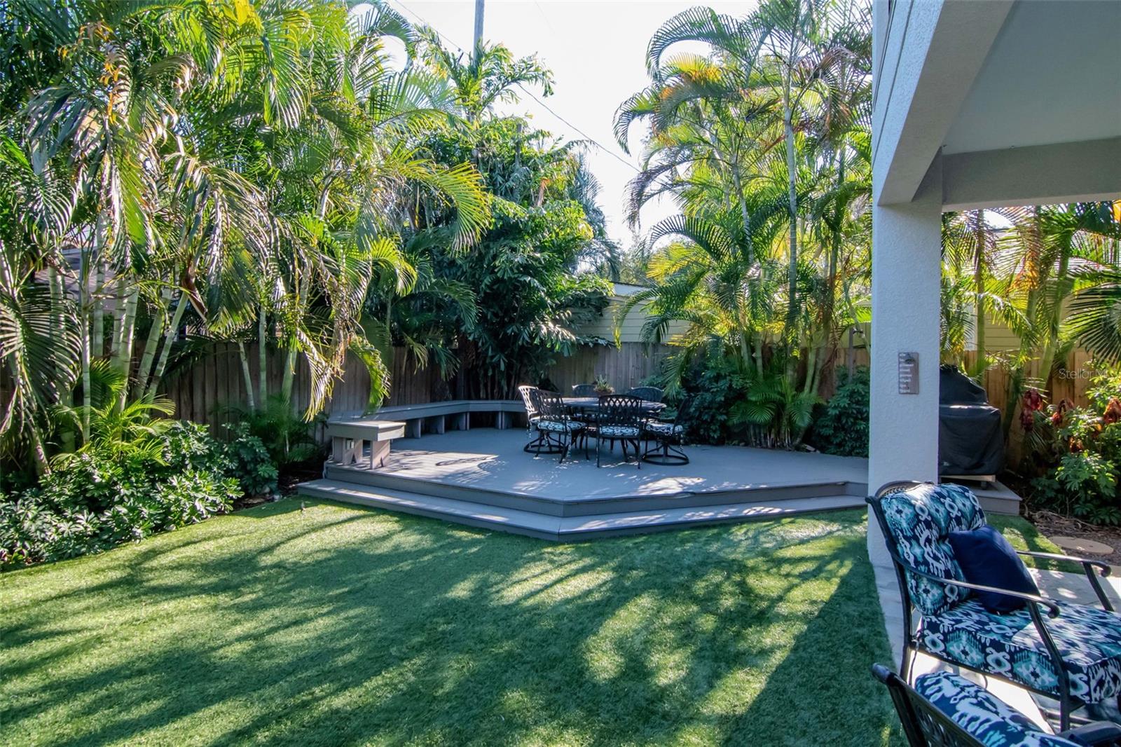 3902 S DREXEL AVENUE