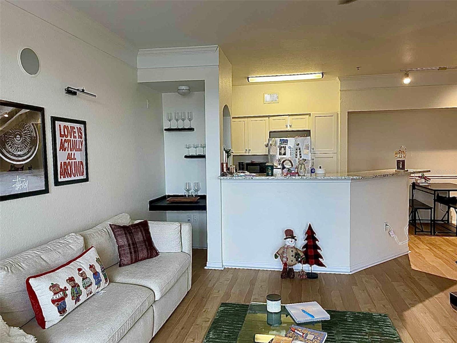 HAMPTONS/METROWEST - Residential Lease