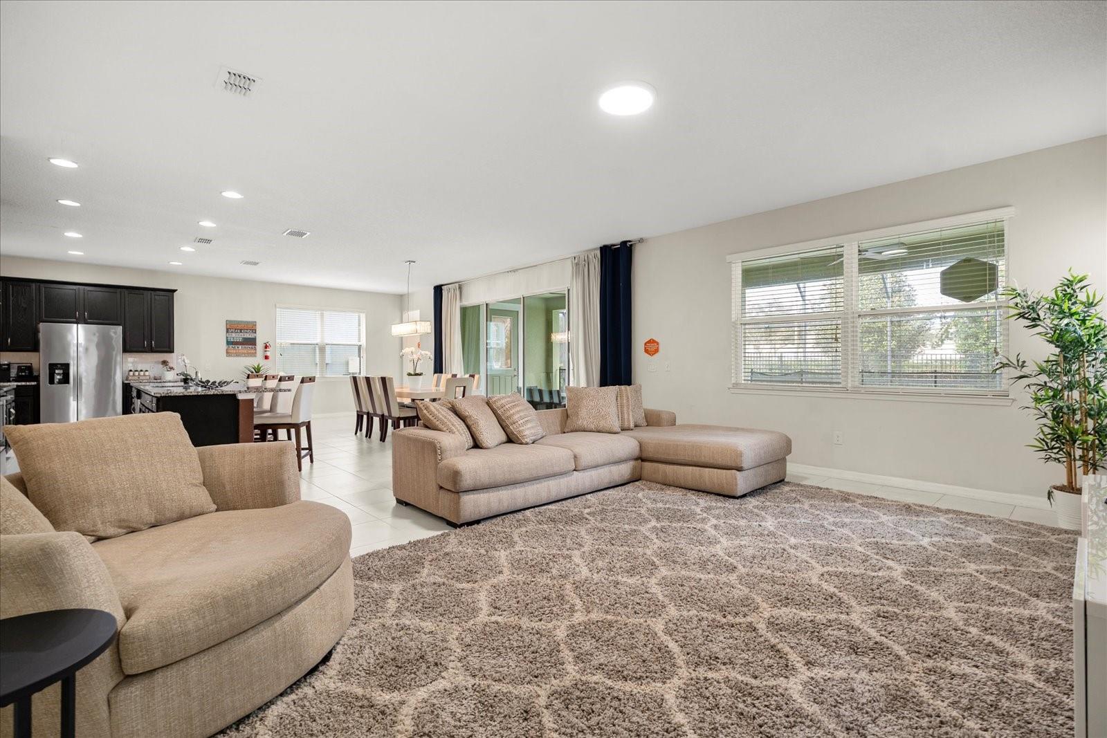 9035 SUNSHINE RIDGE LOOP