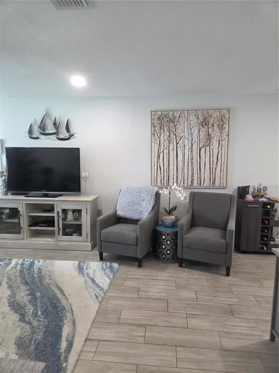 VENDOME VILLAGE - Residential