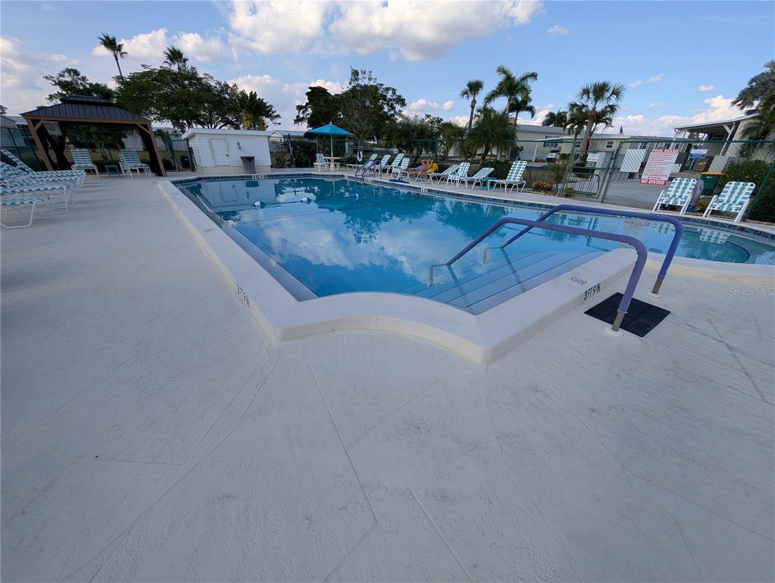 RIVER FOREST MOBILE HOME PARK - Residential