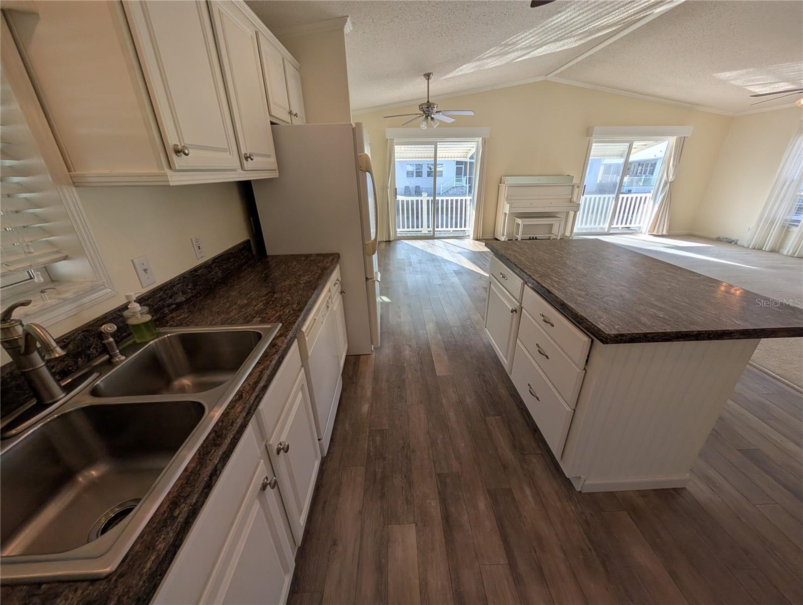 RIVER FOREST MOBILE HOME PARK - Residential