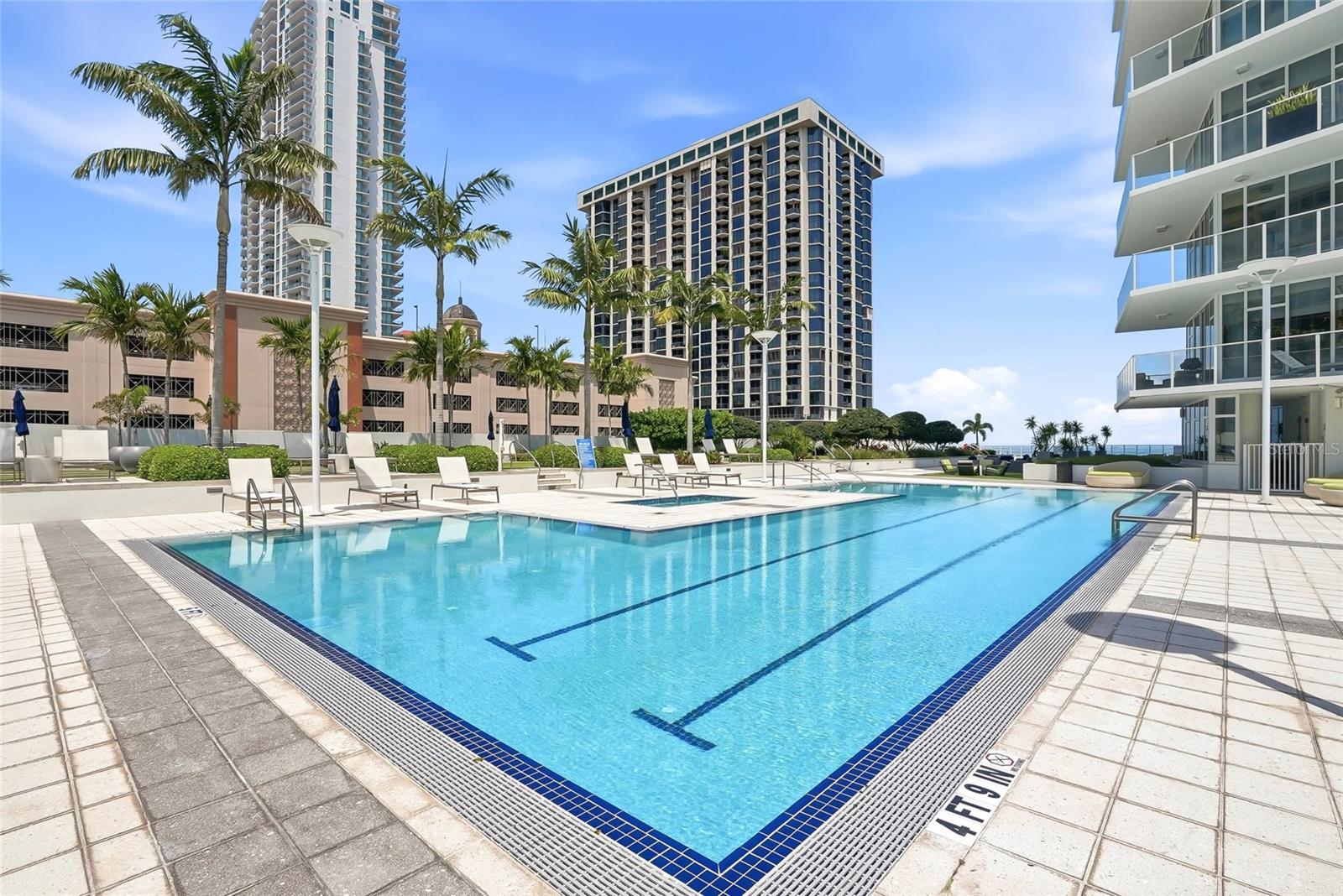 SIGNATURE PLACE CONDO - Residential