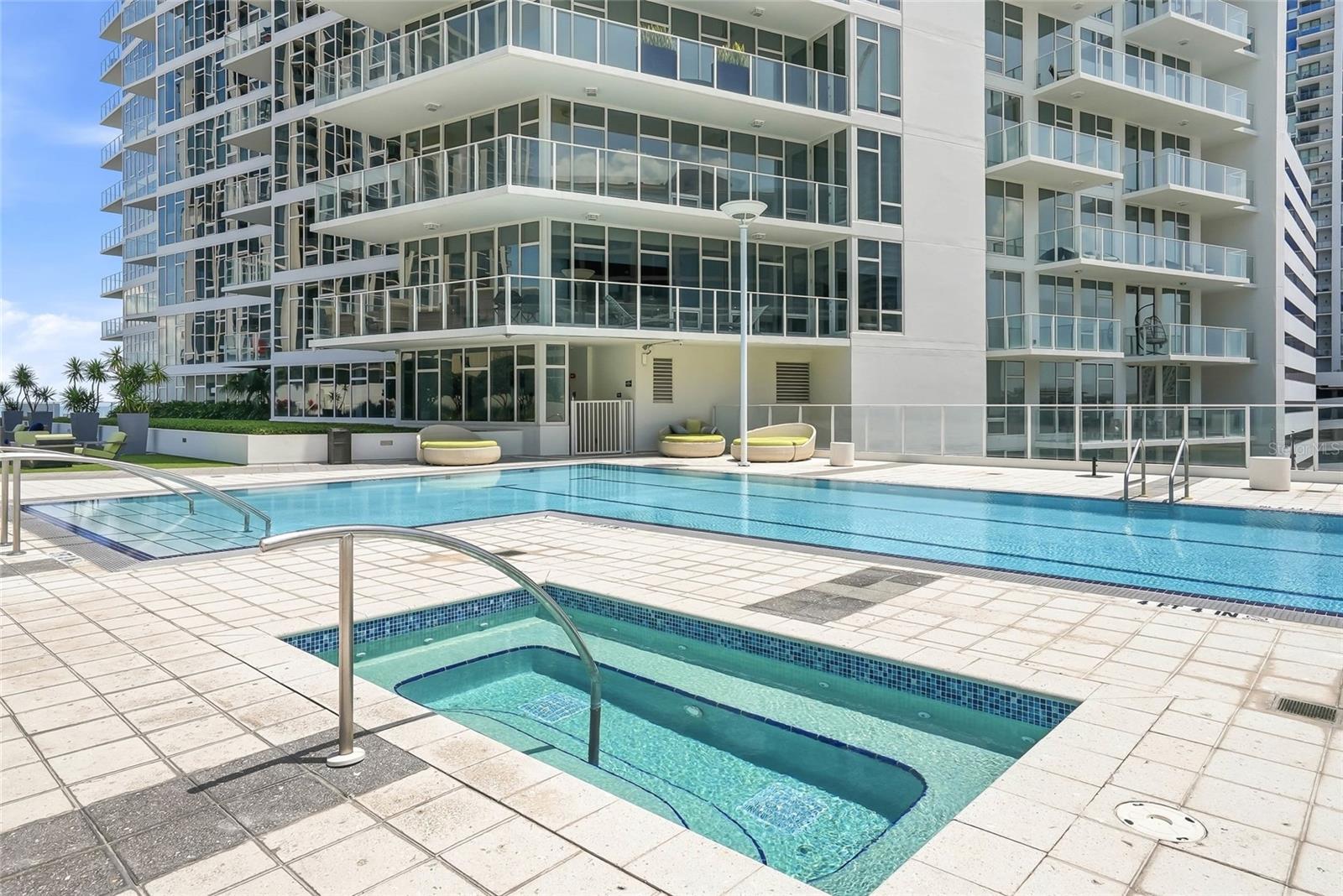 SIGNATURE PLACE CONDO - Residential