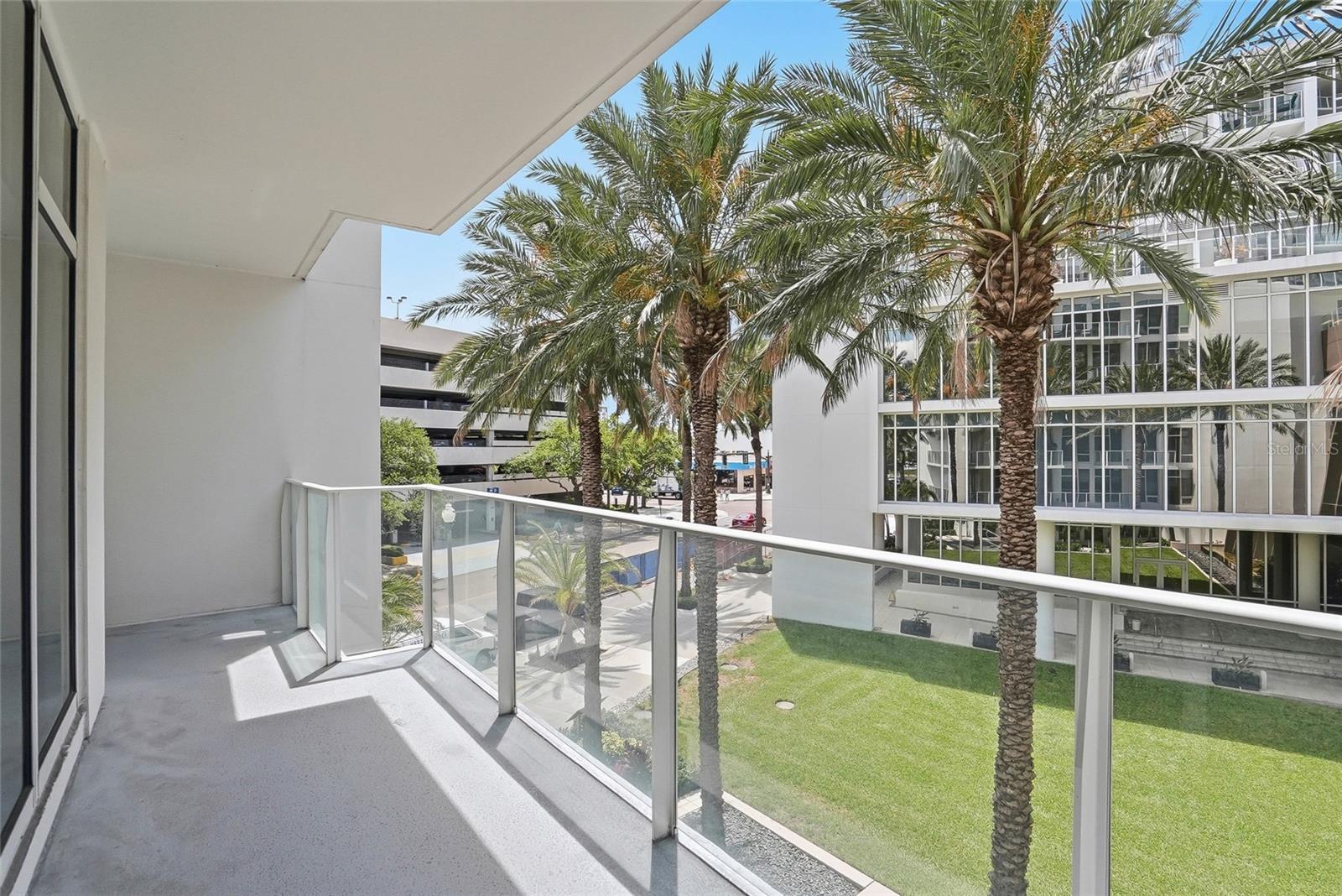 SIGNATURE PLACE CONDO - Residential