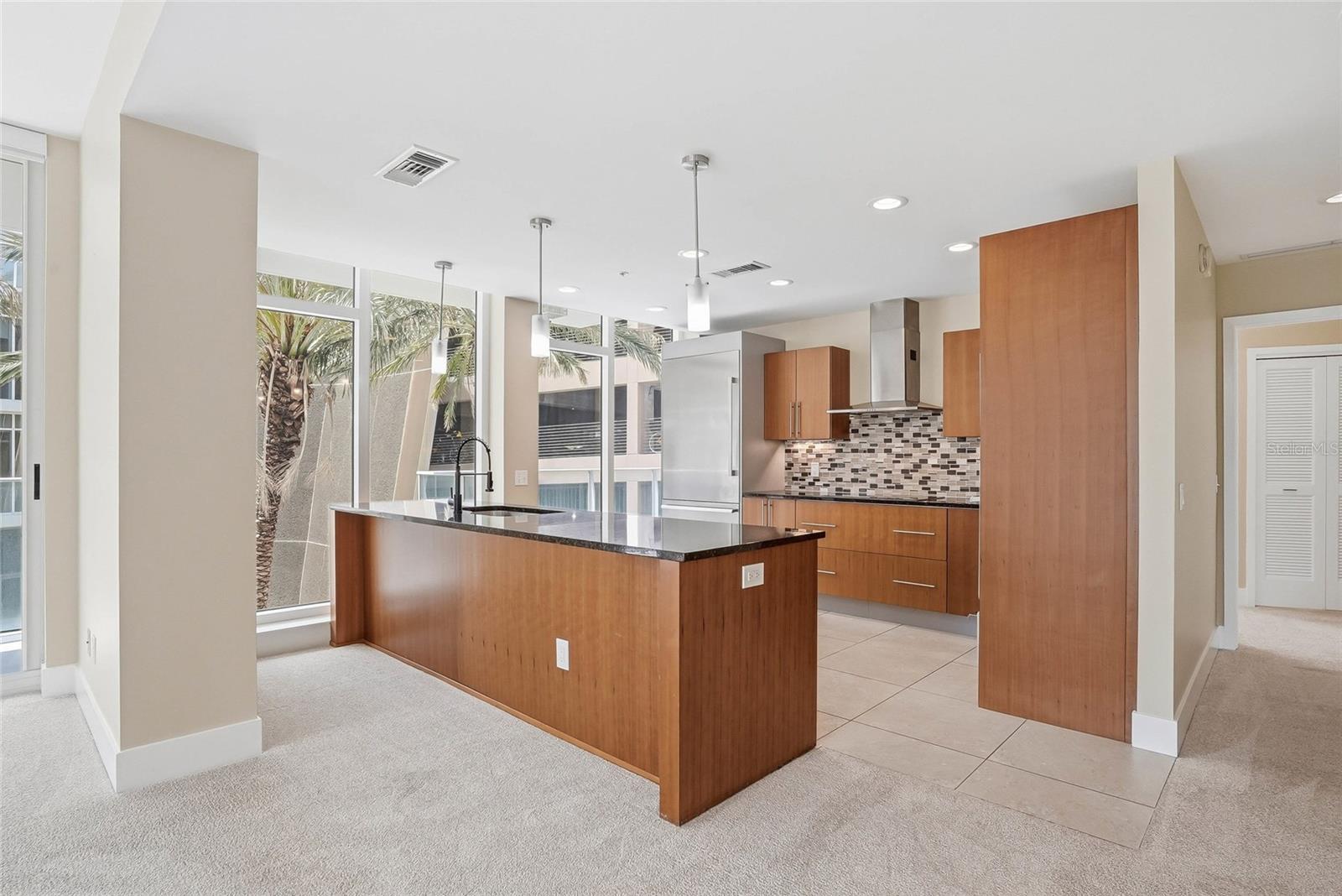 SIGNATURE PLACE CONDO - Residential