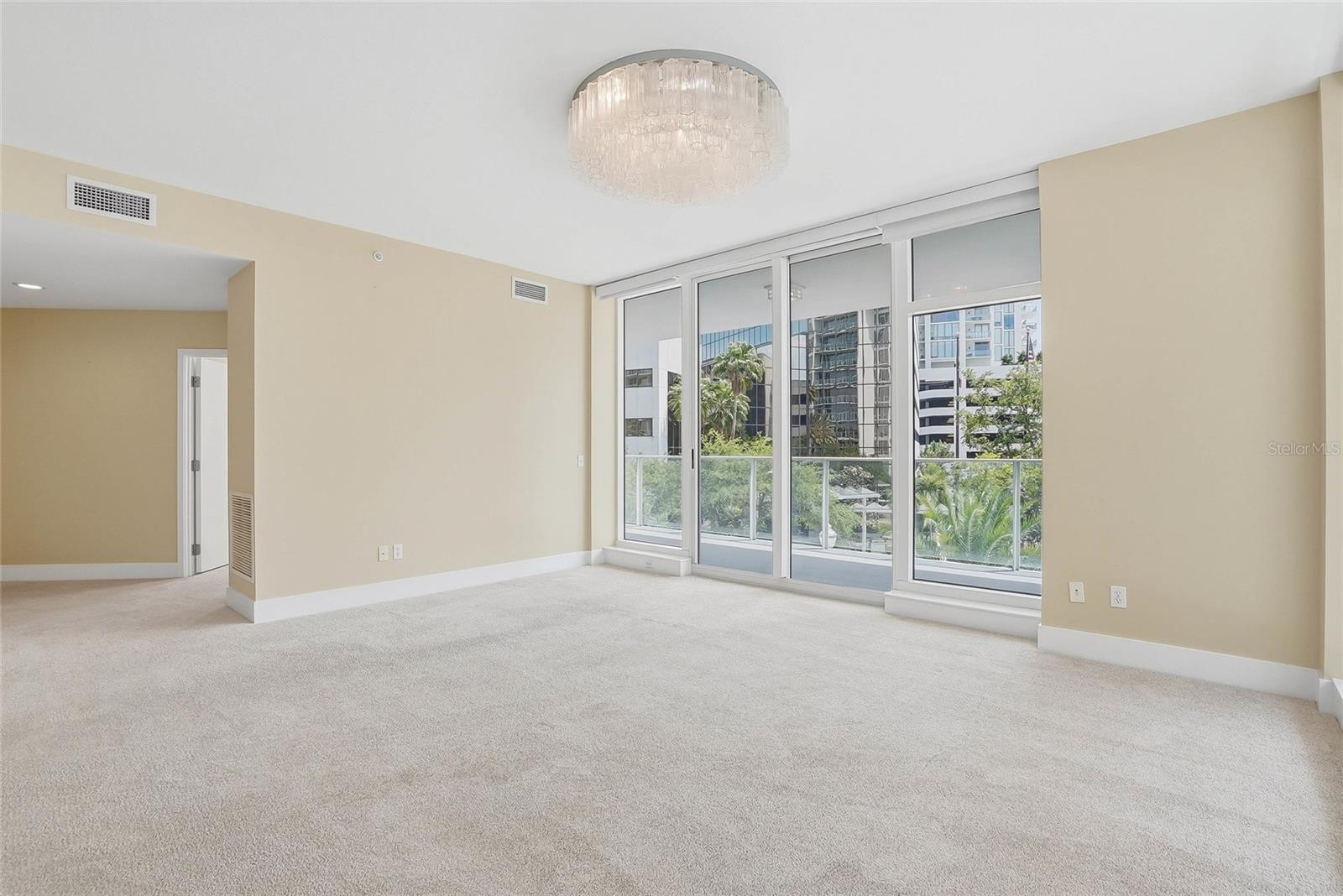 SIGNATURE PLACE CONDO - Residential