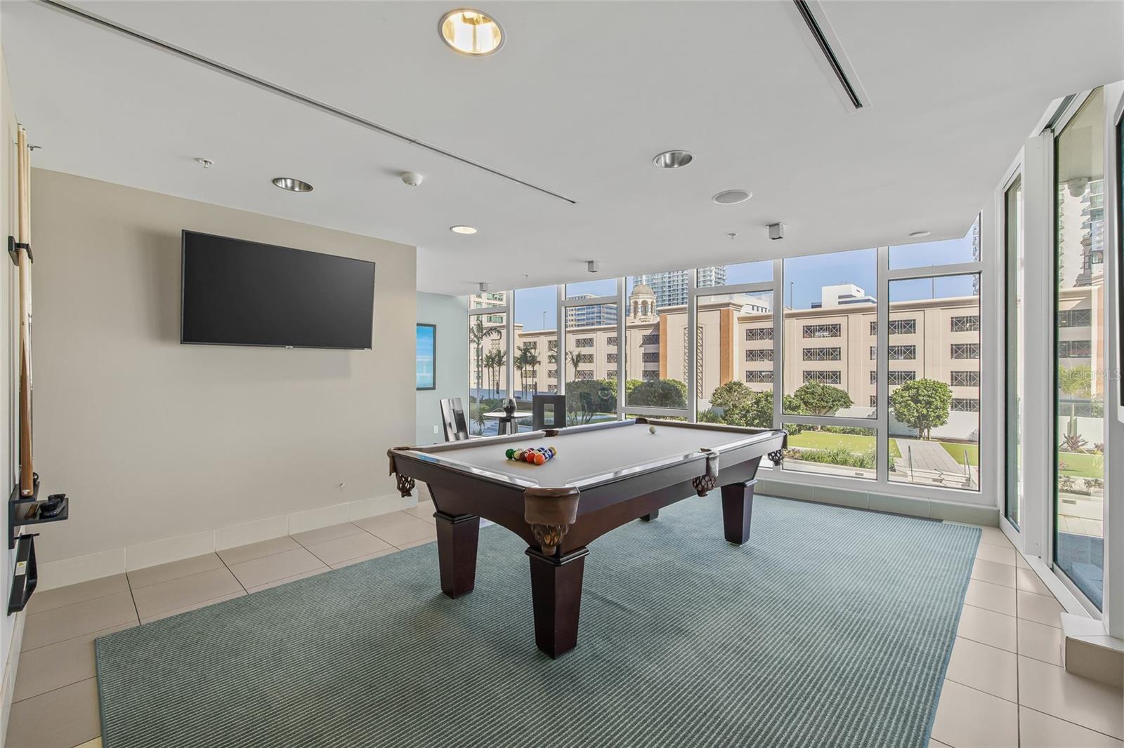 SIGNATURE PLACE CONDO - Residential