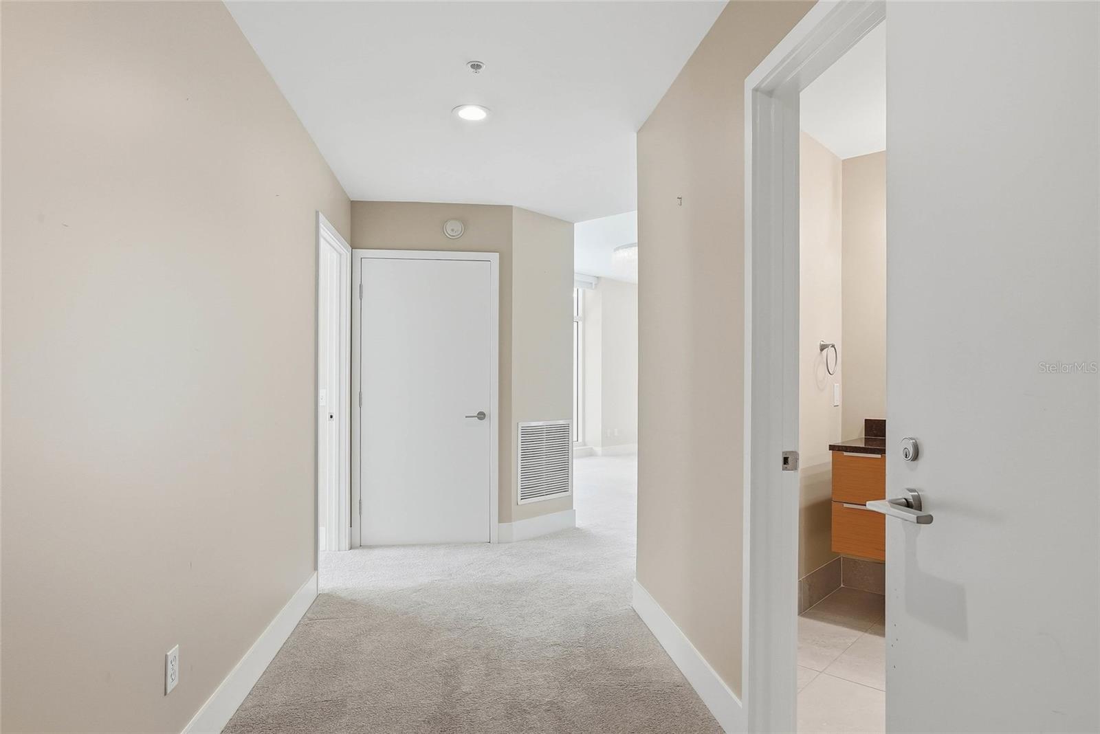 SIGNATURE PLACE CONDO - Residential