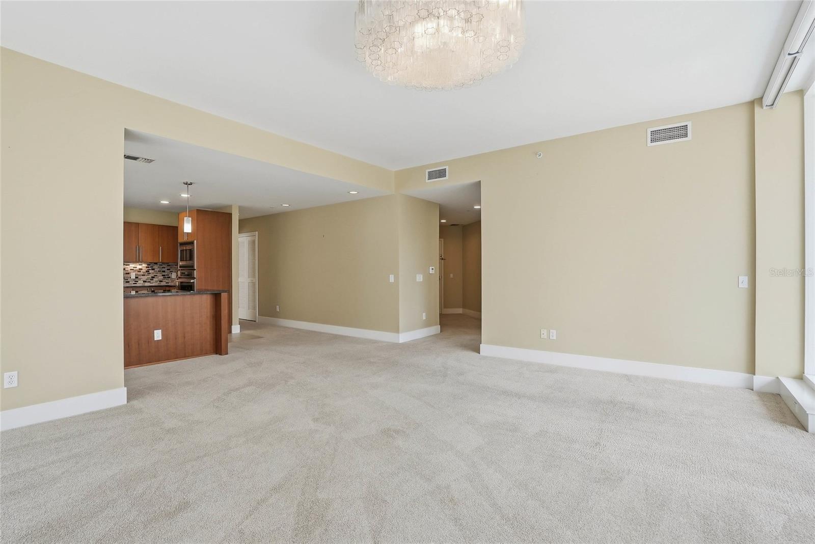 SIGNATURE PLACE CONDO - Residential