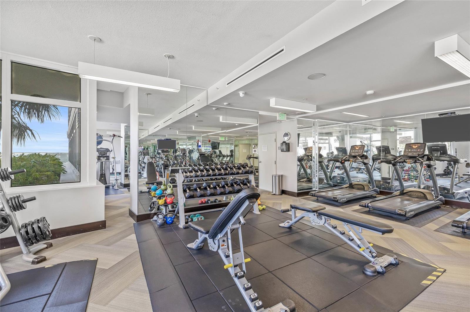 SIGNATURE PLACE CONDO - Residential