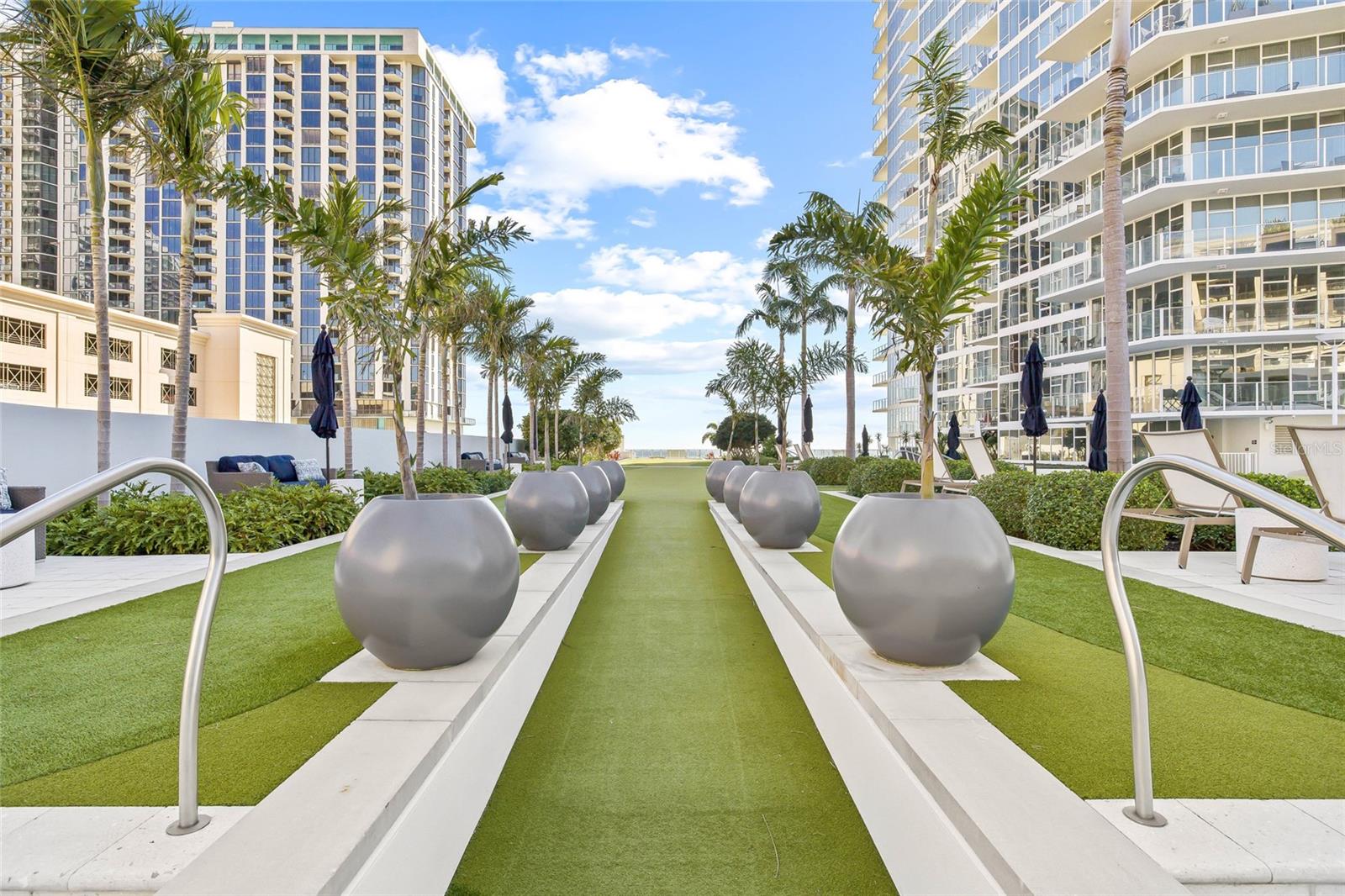 SIGNATURE PLACE CONDO - Residential