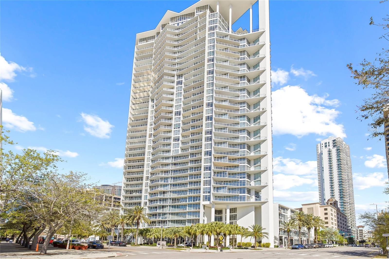 SIGNATURE PLACE CONDO - Residential