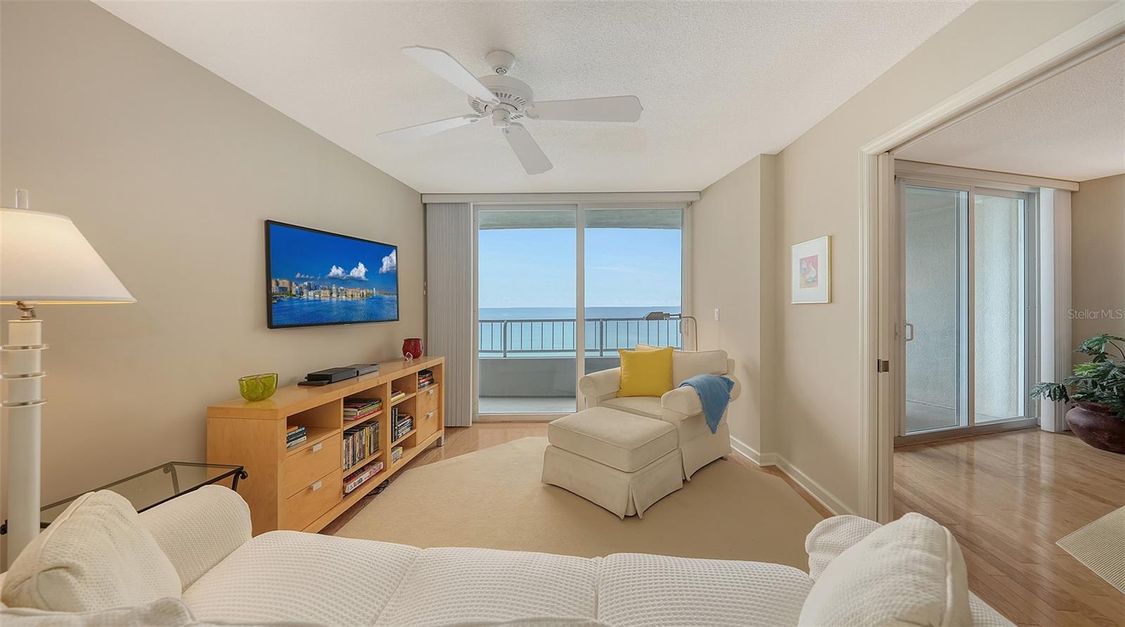 BEACHES OF LONGBOAT KEY PH-1 - Residential