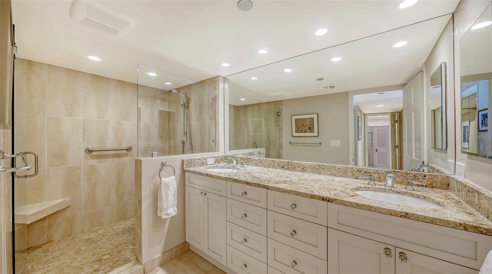 BEACHES OF LONGBOAT KEY PH-1 - Residential