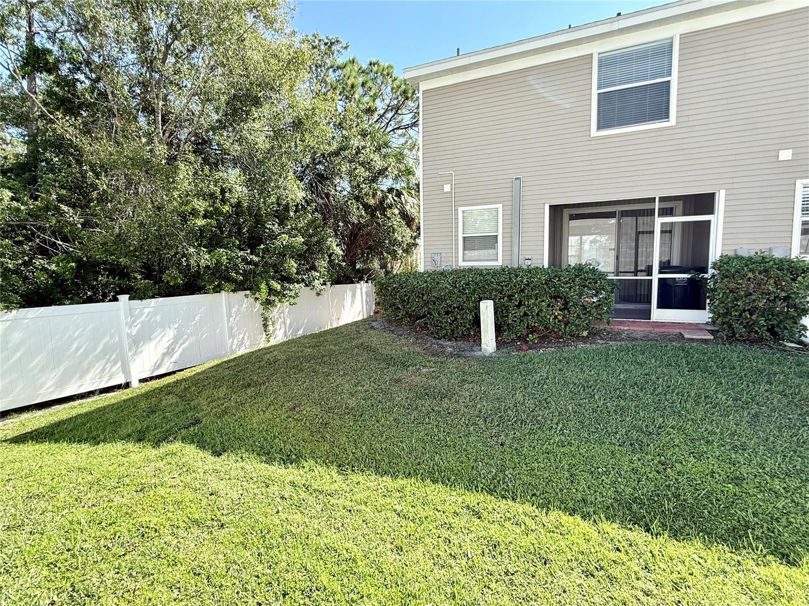 COUNTRY CHASE - Residential Lease