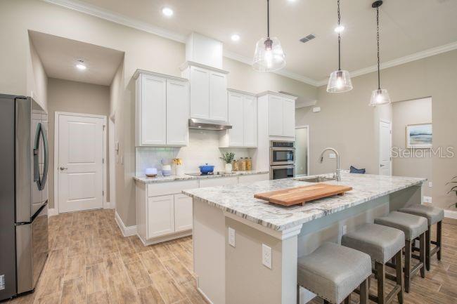 RESERVES AT HAMMOCK OAKS - Residential