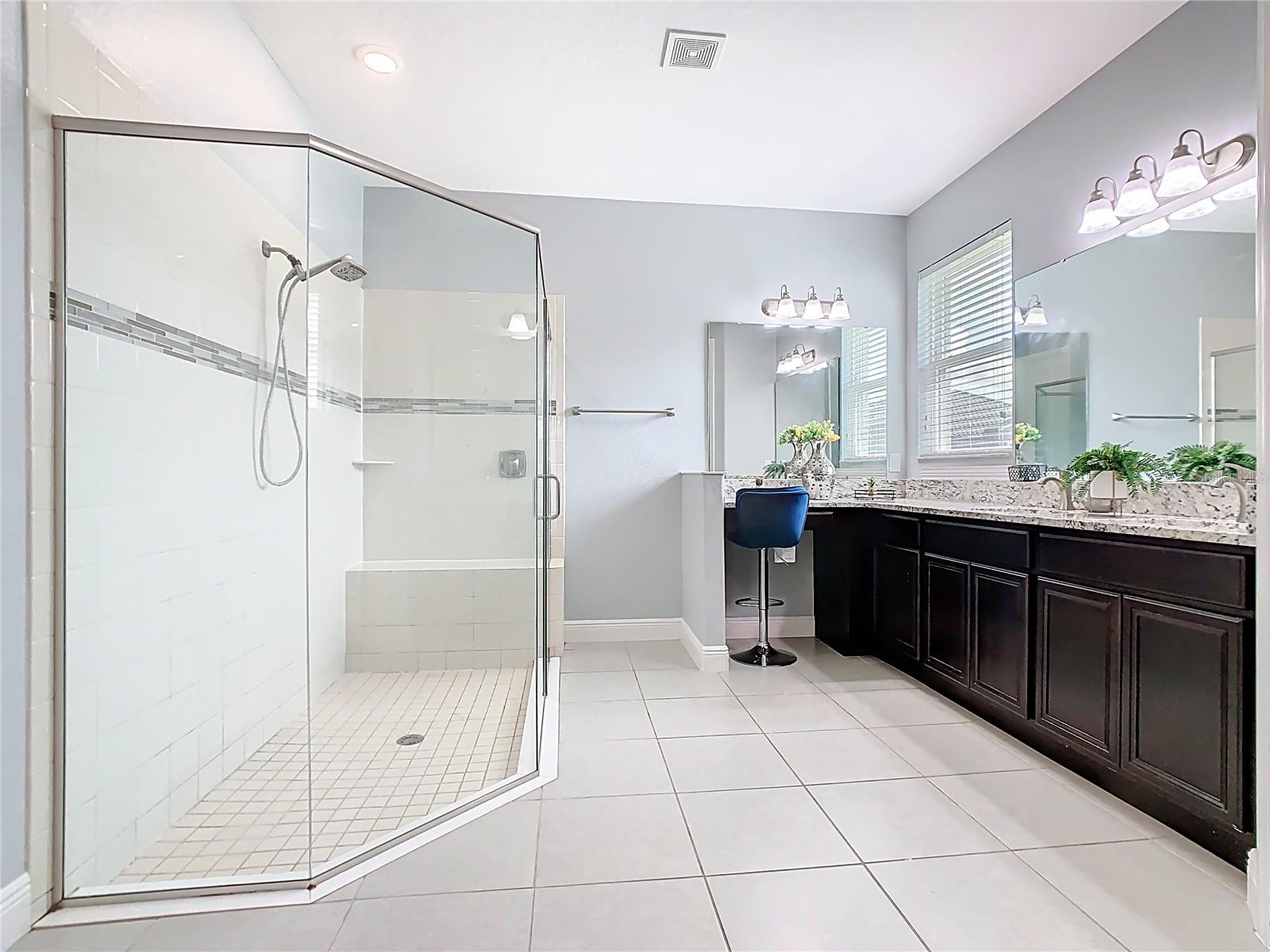 BELLALAGO PH B-2 - Residential