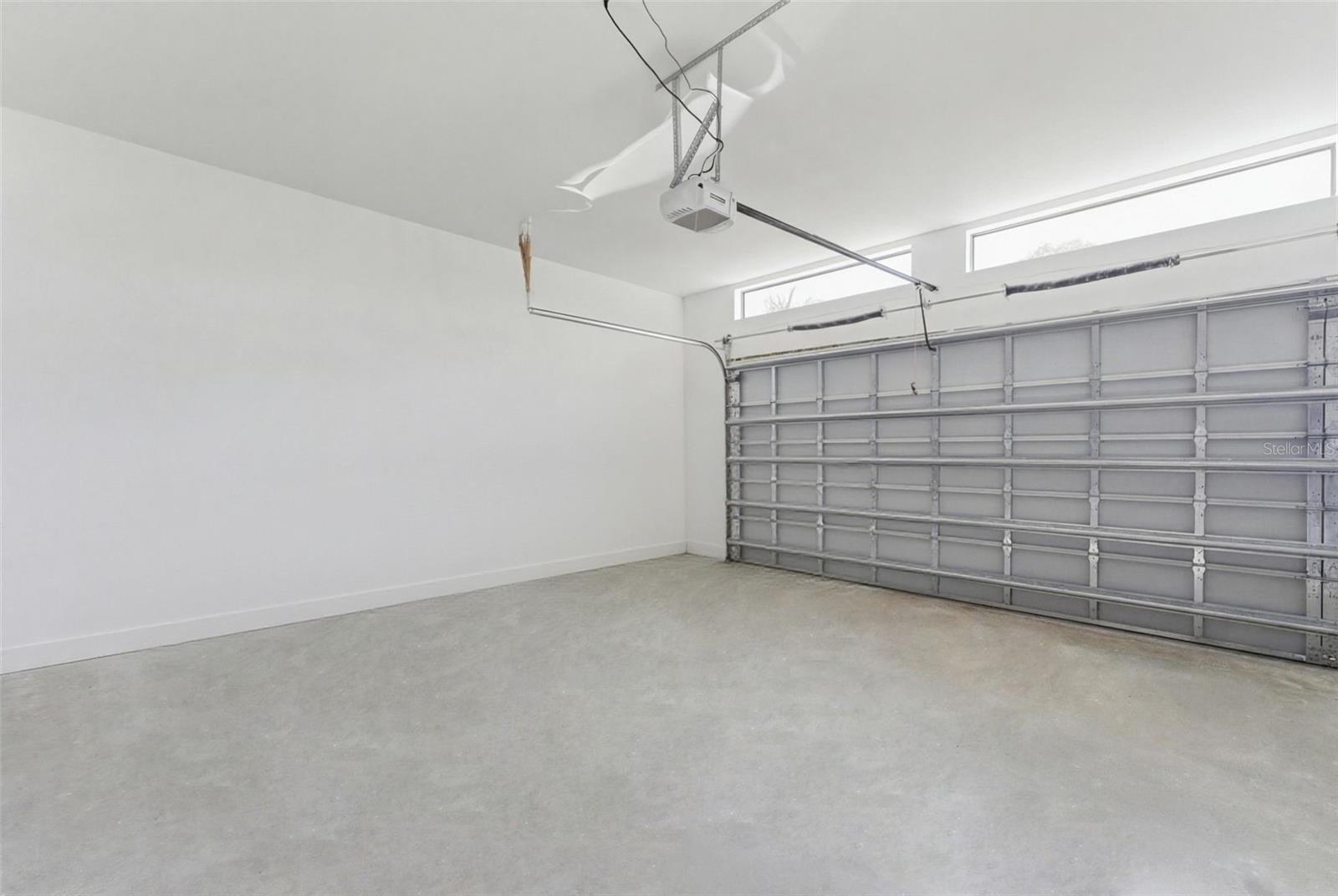 TROPICAL MANORS 33-31 B - Residential