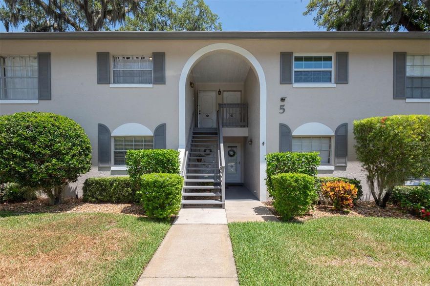 Thousand Oaks Condominium is a small condo community with only 54 units. Located on the mainland side of Ormond Beach, and only a
10-minute drive to the beach. This second-floor unit features a cathedral ceiling, private screened in porch with a storage closet, 2 bedrooms and 2 full bathrooms, and in-unit laundry. Recently the entire interior was painted, and has a new stainless-steel refrigerator. Live in a park like setting with well-kept grounds, quiet, convenient location off busy streets. The monthly fee includes pest control, basic cable and Wi-Fi, exterior painting, roof, building insurance, maintenance of grounds, and the pool. The large screened in pool stays cool in summer and has a covered social area with bathrooms. Up to two pets with no size restrictions and the new owner must own the unit for 1 year before renting. Solid concrete two-story building built in 1986 with bike storage, small pond, second parking spot, and a barbecue area.