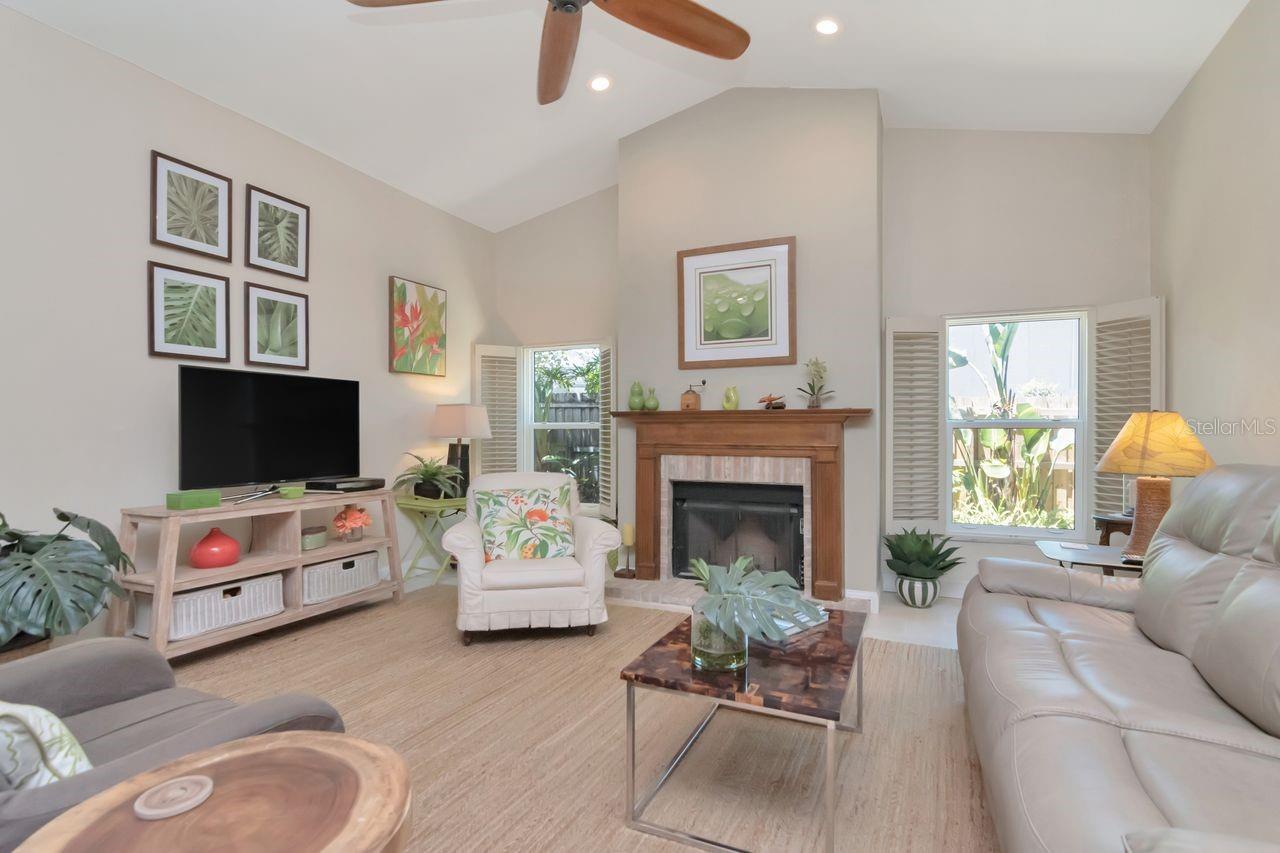 BUCKHORN OAKS UNIT 1 - Residential