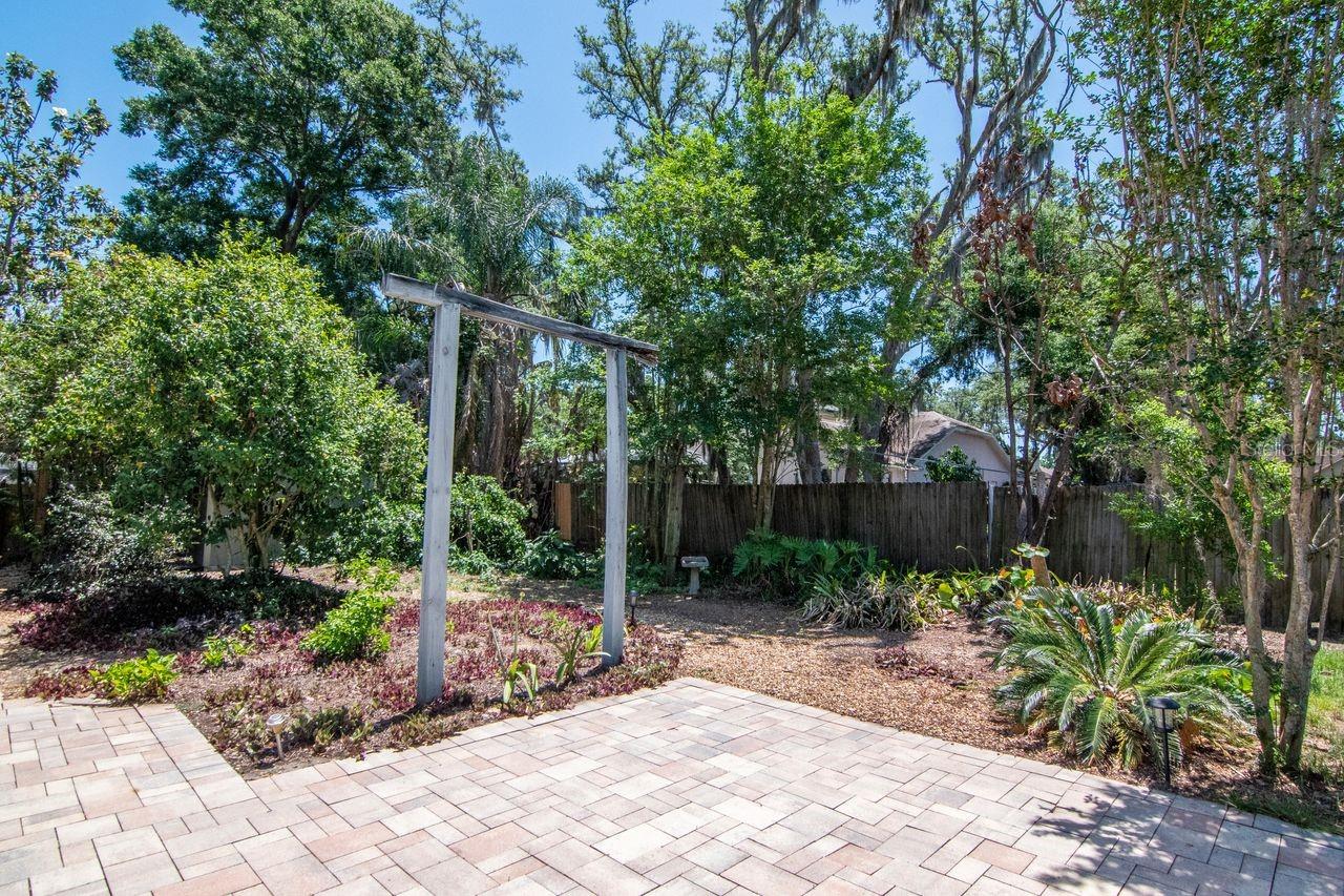 BUCKHORN OAKS UNIT 1 - Residential