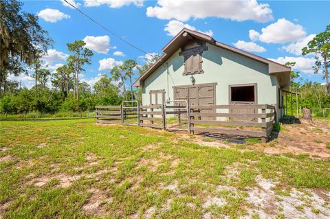 A home in FROSTPROOF