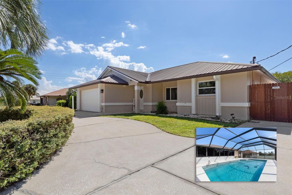 Photo of 5 Clinton Court N, Palm Coast, FL 32137 (MLS # FC312656)