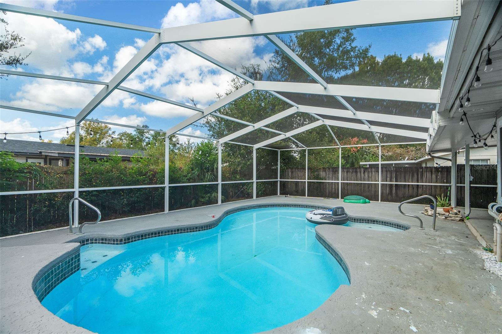 MARION OAKS UN 02 - Residential