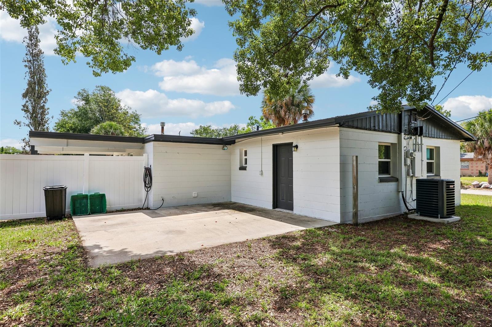 OAKLAND HILLS - Residential