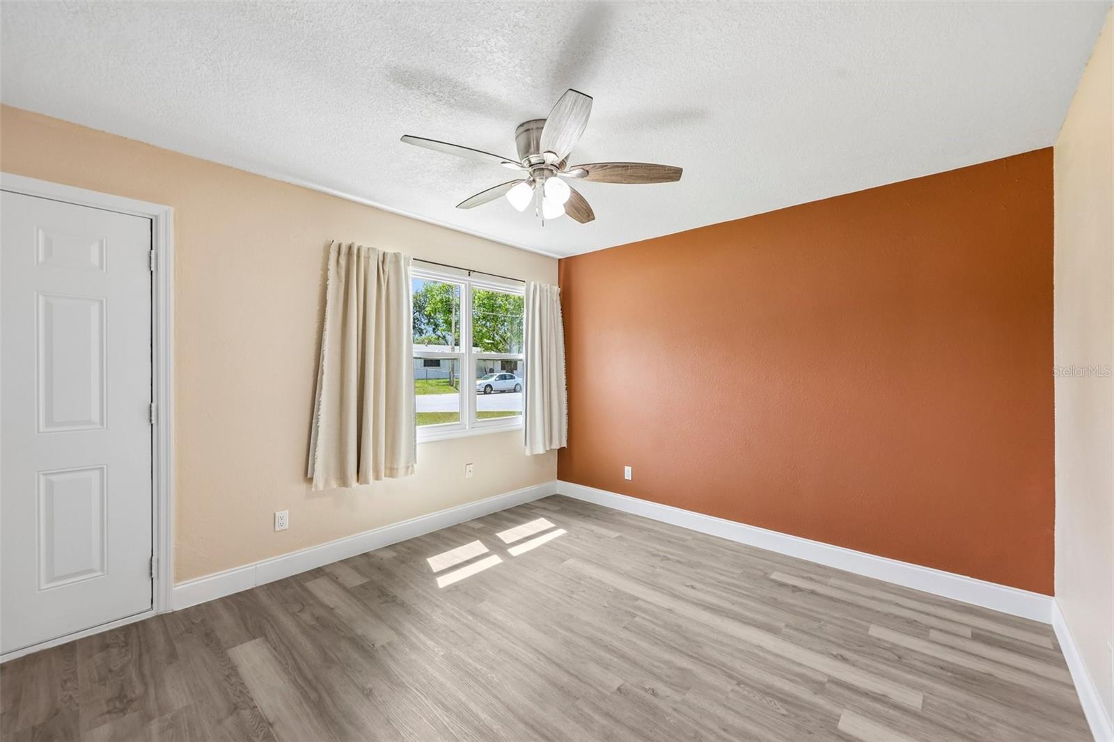 OAKLAND HILLS - Residential