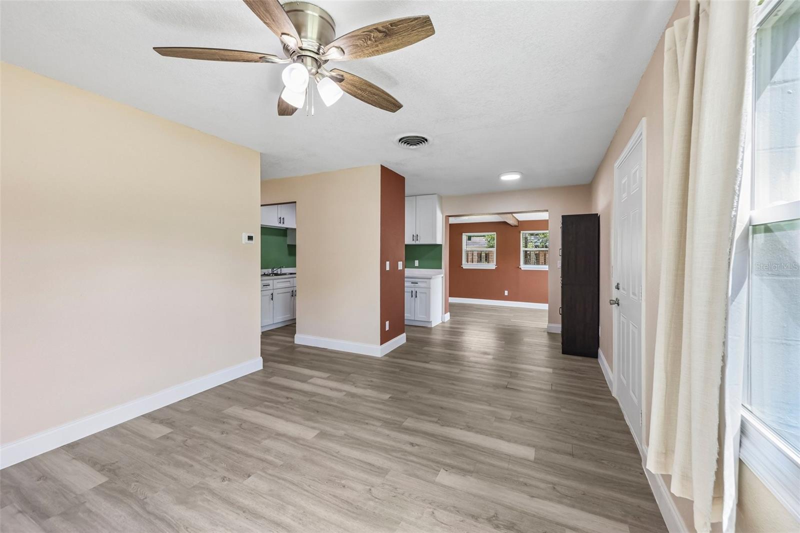OAKLAND HILLS - Residential