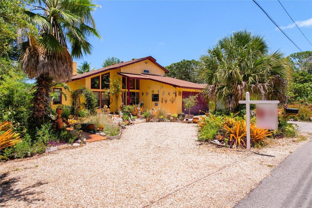 Photo of 3117 Jamaica Street, Sarasota, FL 34231 (MLS # A4681988)