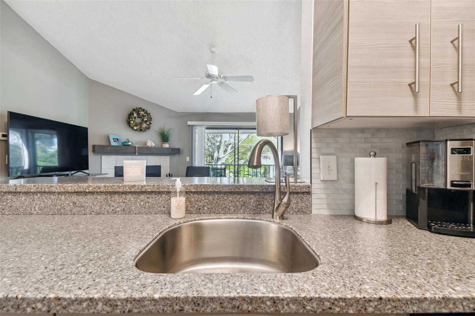 HUNTERS GLEN CONDO - Residential