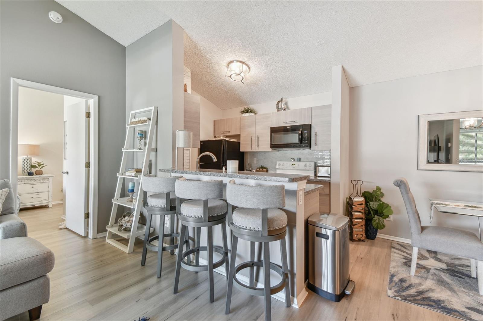 HUNTERS GLEN CONDO - Residential