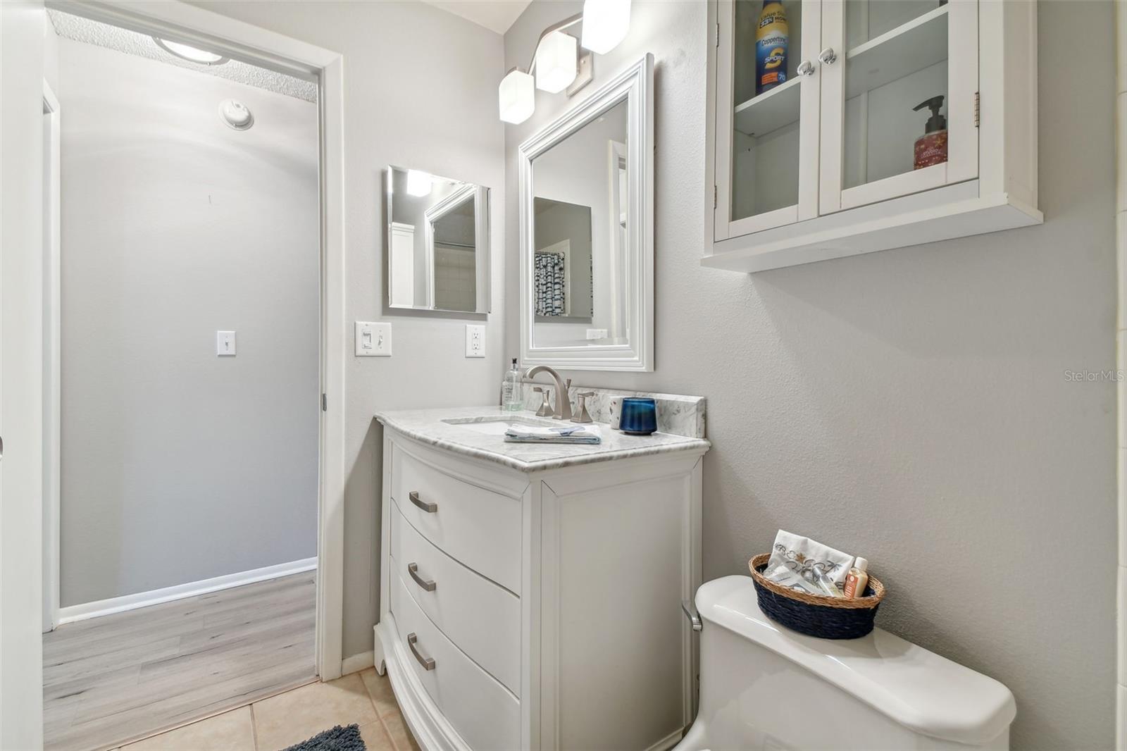 HUNTERS GLEN CONDO - Residential