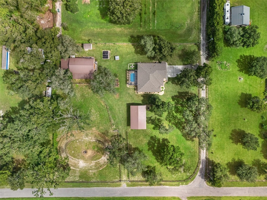 Photo of 95 Rabbit Hollow, Brooksville, FL 34604 (MLS # W7889150)
