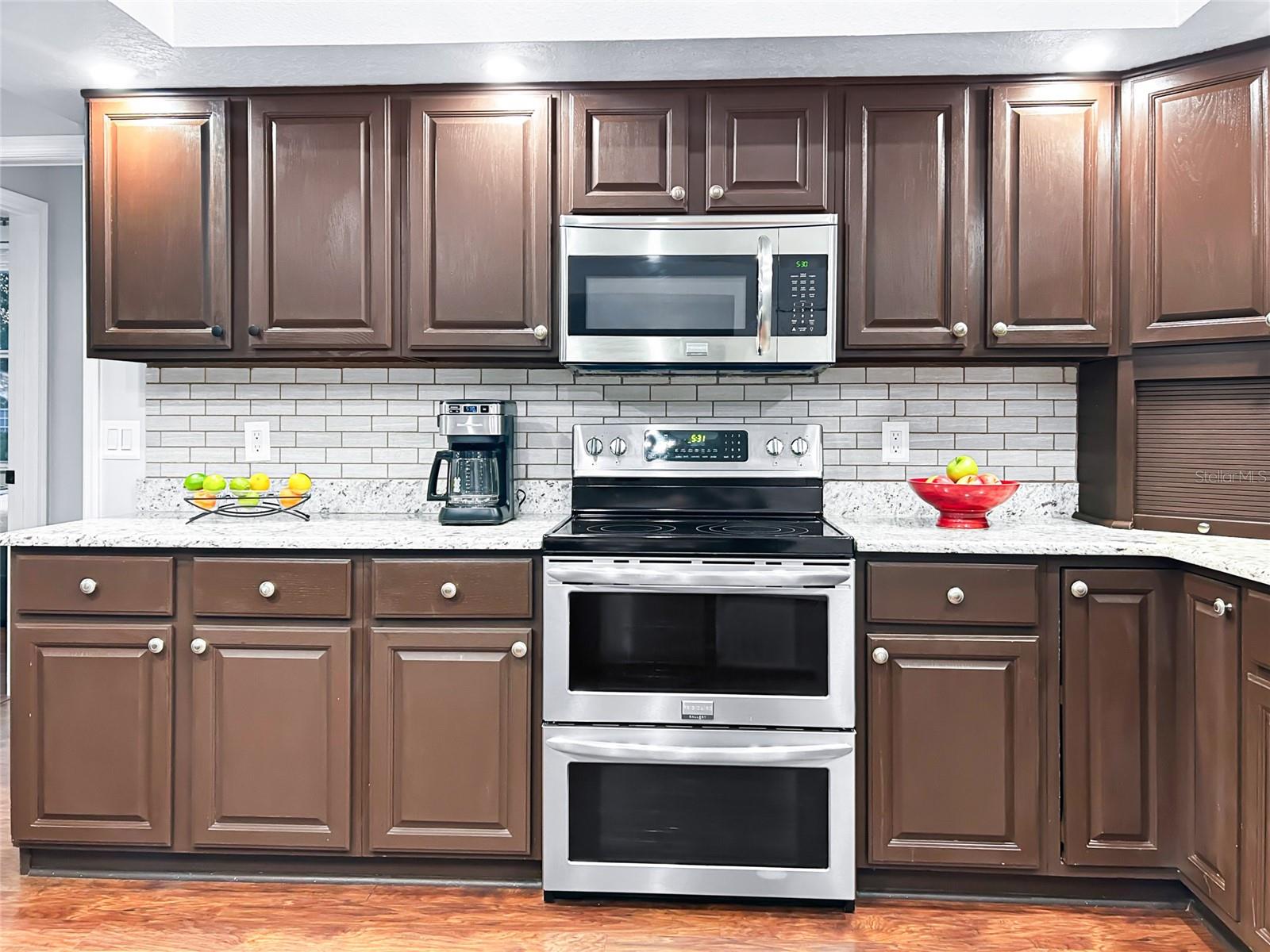 UNIVERSITY ESTATES - Residential