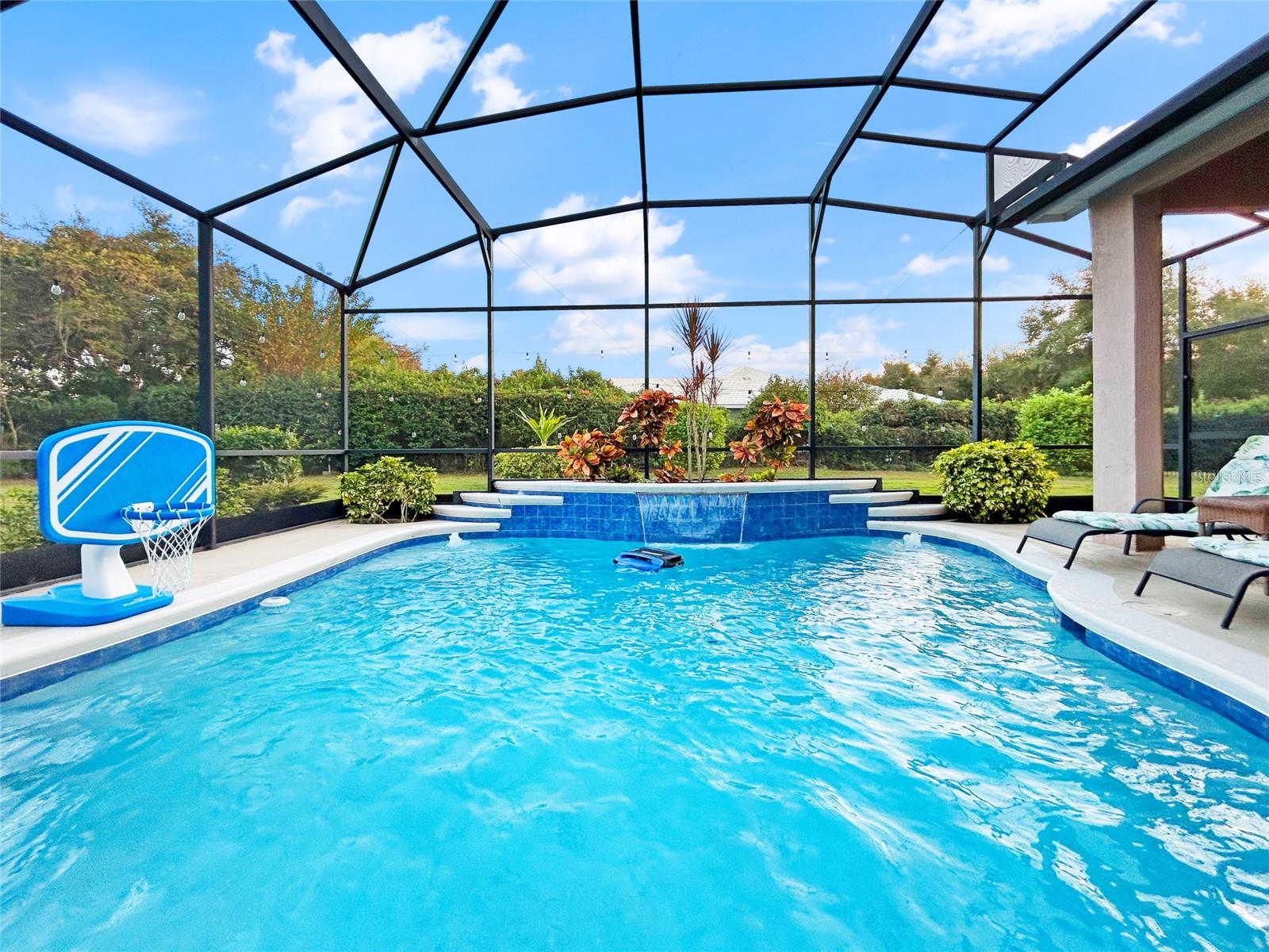 UNIVERSITY ESTATES - Residential